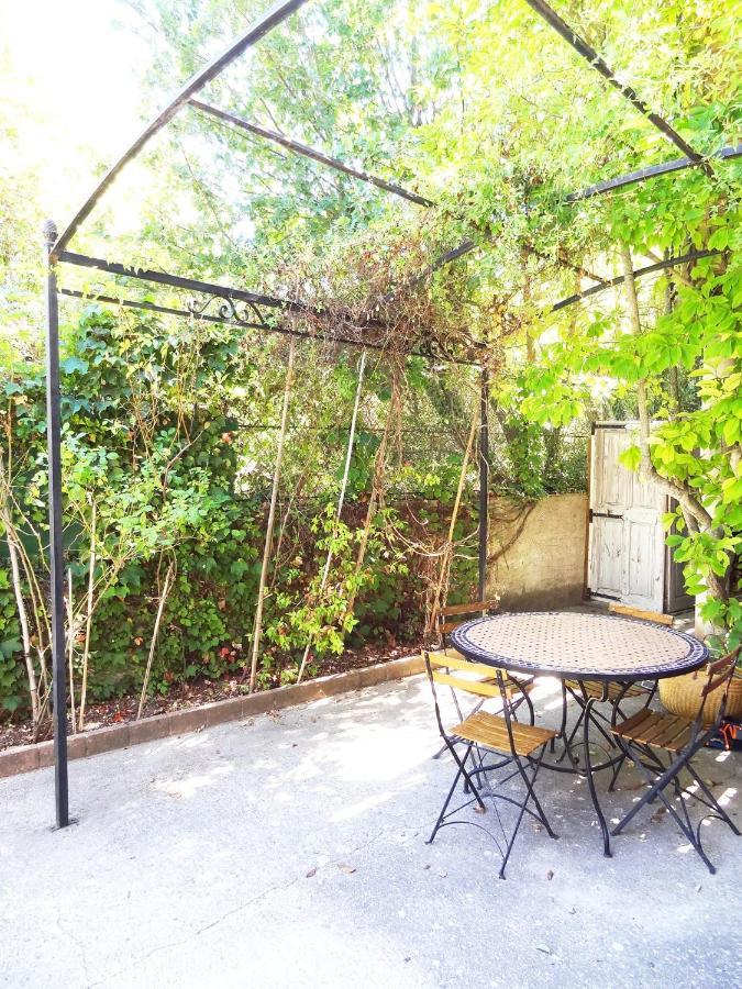 Villa Pont De L'Arc A Aix Avec Piscine Au Calme 92 M2 エクス＝アン＝プロヴァンス エクステリア 写真