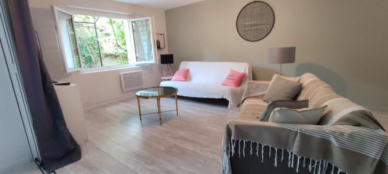 Villa Pont De L'Arc A Aix Avec Piscine Au Calme 92 M2 エクス＝アン＝プロヴァンス エクステリア 写真